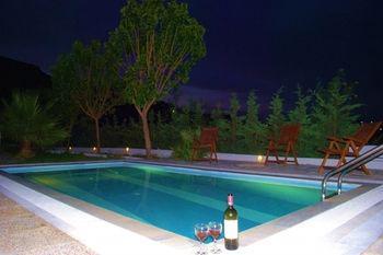 Alexandros Village 3* Adamantas (Milos)