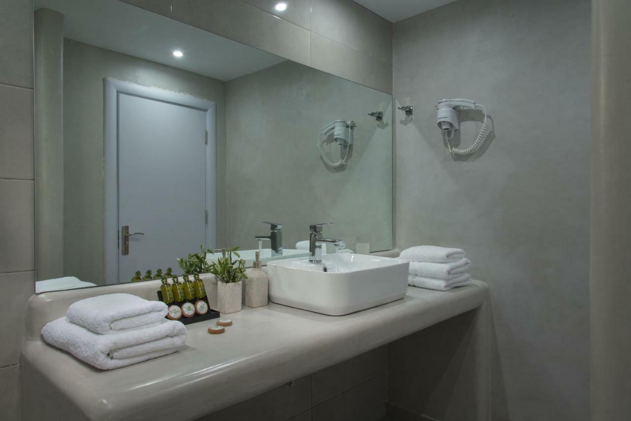 Alexandros Village Hotel 3*
